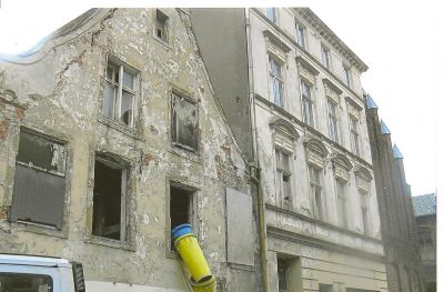 Ännu pågår renovering av hus i Stralsunds stadskärna.